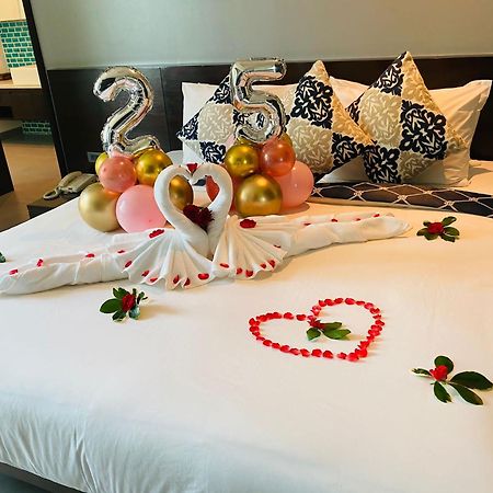 Karon Sea View Beach Apartment Luaran gambar