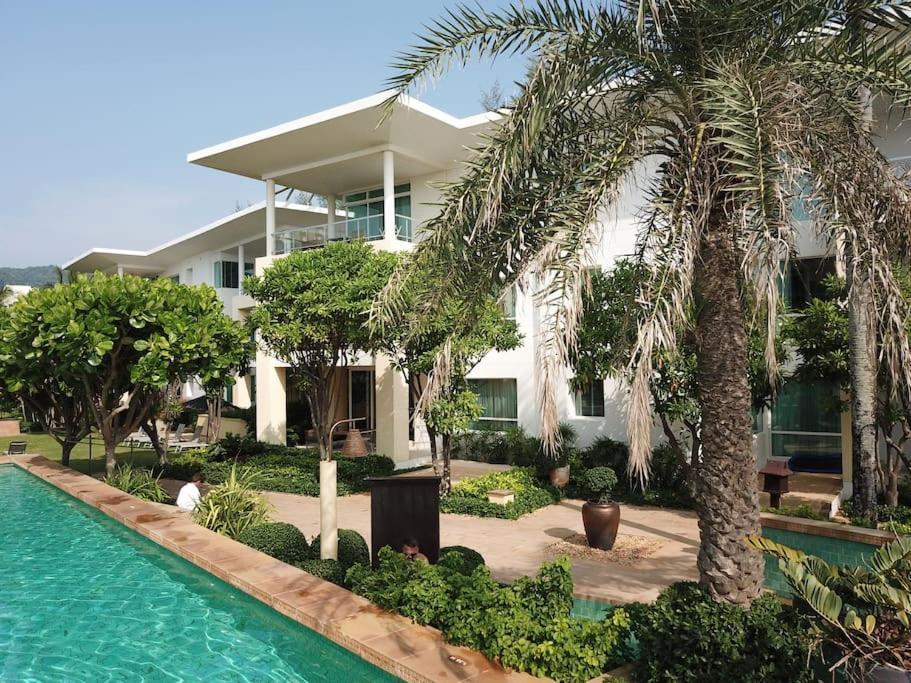 Karon Sea View Beach Apartment Luaran gambar